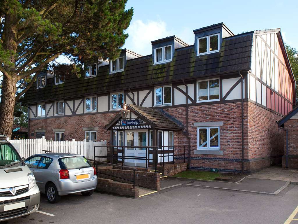 Travelodge Bournemouth Cooper Dean Exterior photo